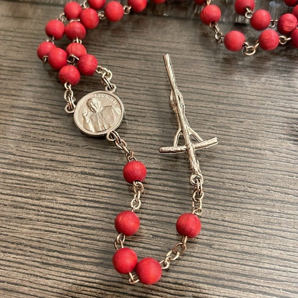 Perfume Scent Rosary Necklace - Red Wooden beaded Rosary - Picture 4 of 14